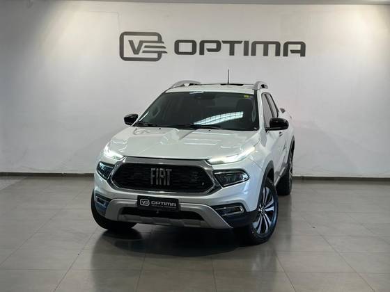 FIAT TORO 2.2 TURBO DIESEL VOLCANO 4WD AT9 FIAT TORO 2.2 TURBO DIESEL VOLCANO 4WD AT9